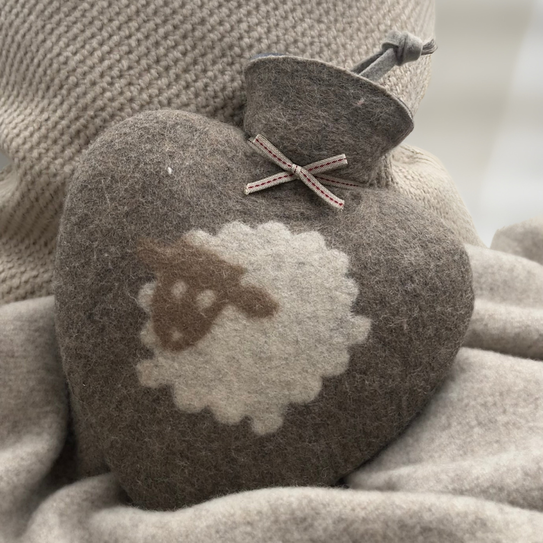 Herz-Wärmflasche Schaf