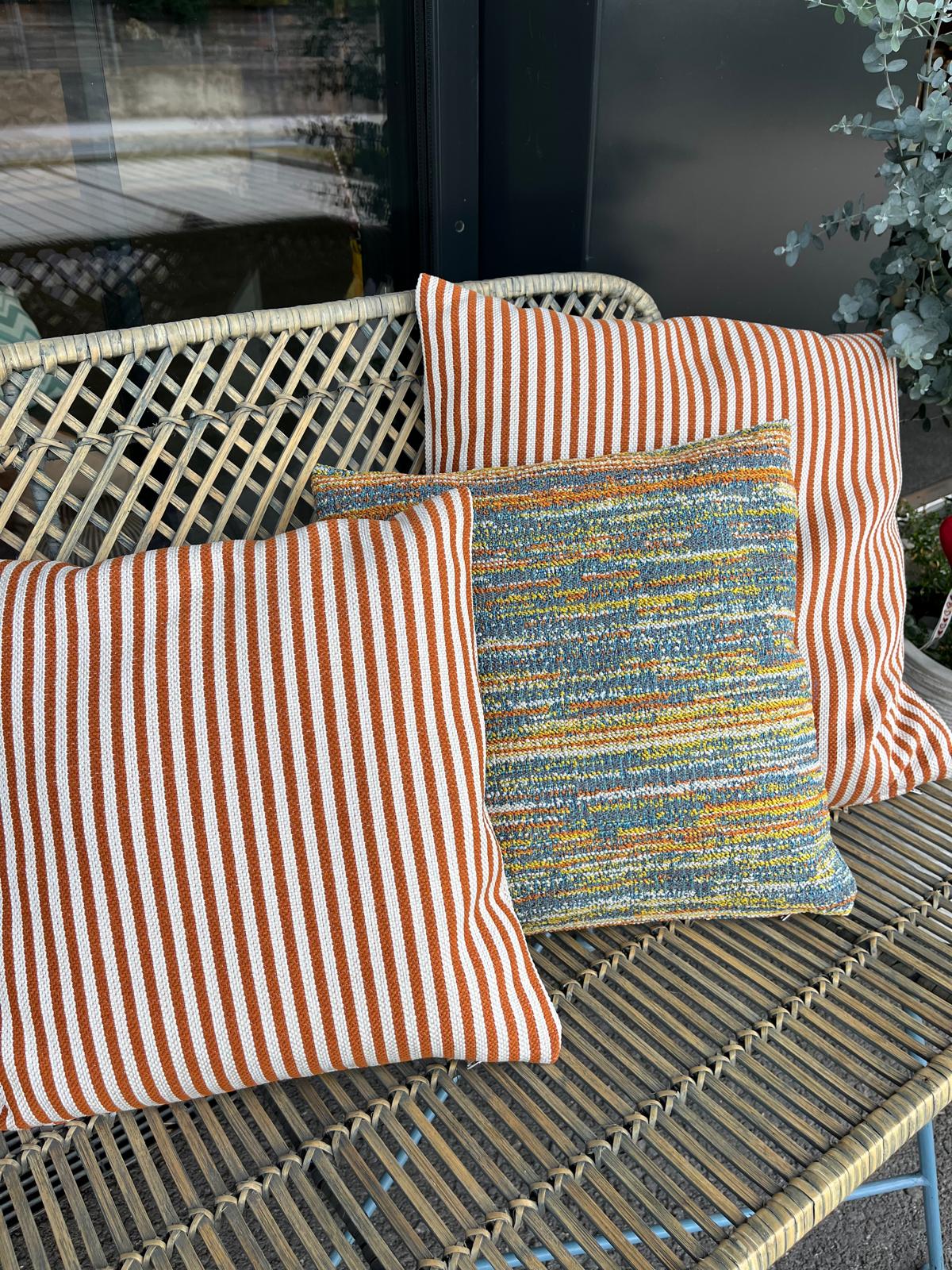 Gestreifter Outdoor-Polsterbezug - orange